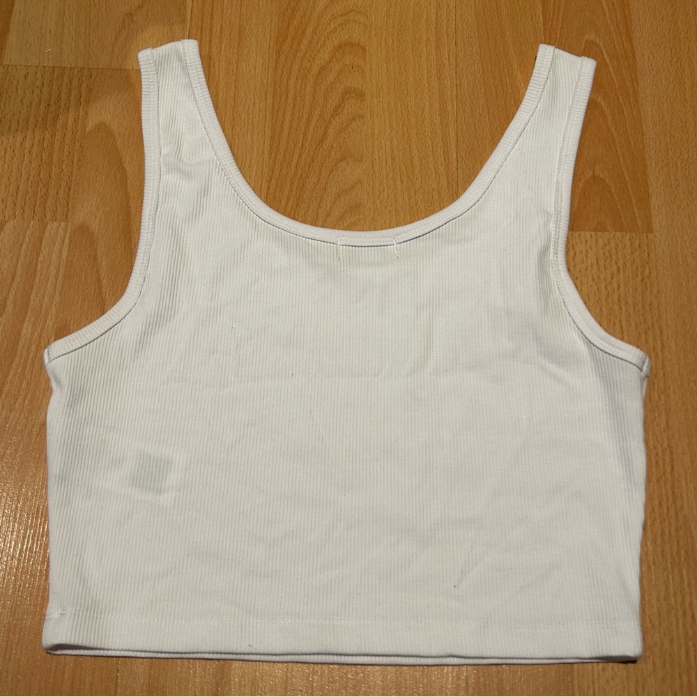 True Religion White Ribbed Tank Top - Size M - Picture 4 of 6
